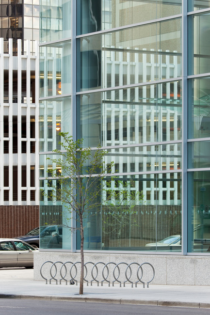 Dossier de presse | 787-05 - Communiqué de presse | Centennial Place - WZMH Architects - Architecture commerciale - Crédit photo : Tom Arban