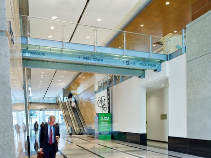 Dossier de presse | 787-05 - Communiqué de presse | Centennial Place - WZMH Architects - Architecture commerciale - Crédit photo : Tom Arban