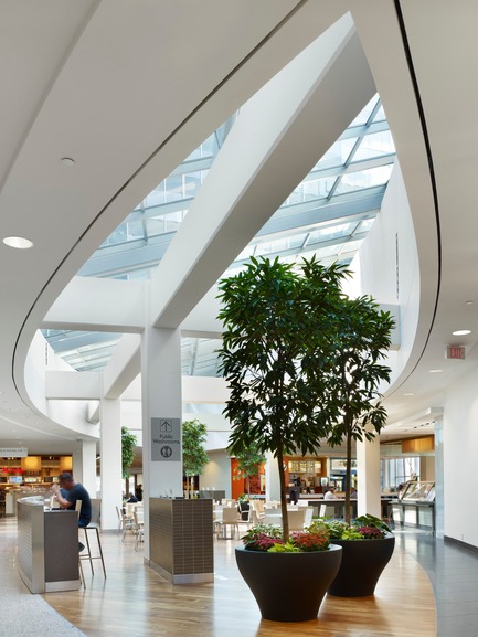 Dossier de presse | 787-05 - Communiqué de presse | Centennial Place - WZMH Architects - Architecture commerciale - Crédit photo : Tom Arban