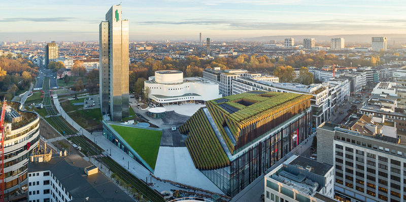 Press kit | 5592-01 - Press release | Design Educates Awards  Winners 2021 - Laka Foundation - Competition -  Gold prize in architectural design_Kö-Bogen II, Authors: ingenhoven architects  - Photo credit: ingenhoven architects / HGEsch 