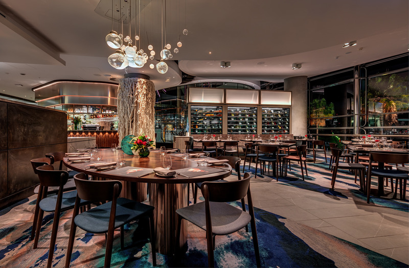 Dossier de presse | 2395-05 - Communiqué de presse | ADesignStudio Custom Lighting For Flying Fish Restaurant, Sydney Australia - ADesignStudio - Design d’éclairage - Flying Fish Restaurant, Sydney Australia - Crédit photo : ADesignStudio Lighting