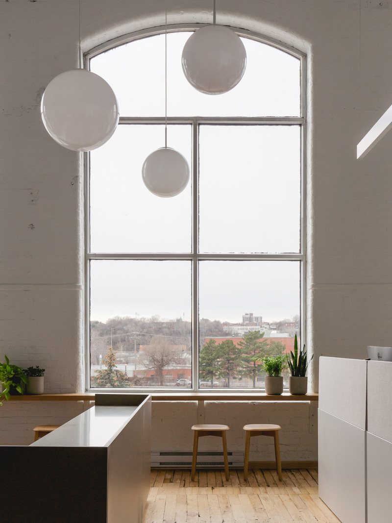Dossier de presse | 1685-02 - Communiqué de presse | Sodexo Montreal : espaces de qualité de vie - L'Abri, Vives St-Laurent, Modulor - Design d’intérieur commercial - Crédit photo : Raphaël Thibodeau