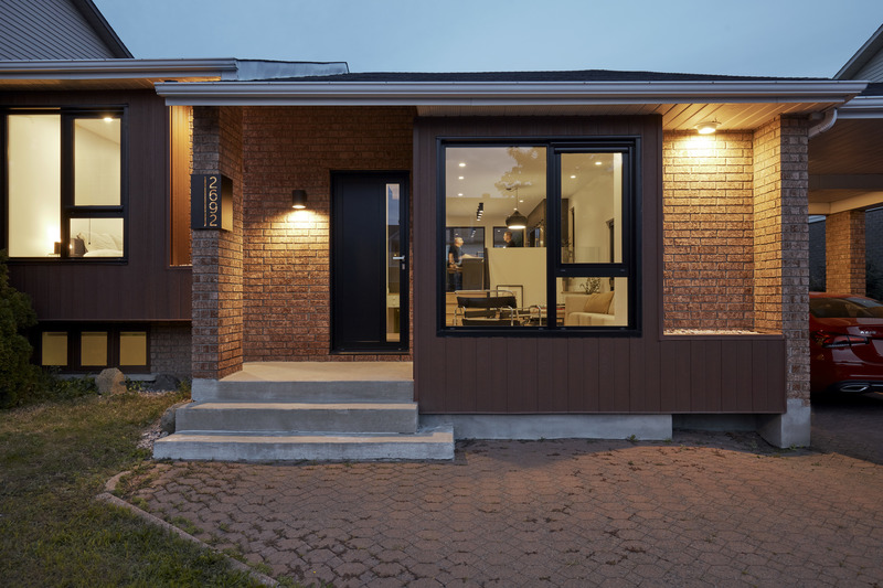 Press kit | 5615-01 - Press release | 19-055 Renovation C+G - DESK architectes - Residential Architecture - Front facade - Photo credit: Maxime Brouillet