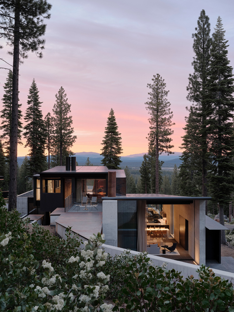 Press kit | 2949-08 - Press release | San Francisco Design Week 2021 'POWER' - San Francisco Design Week - Event + Exhibition -      Tucker Residence at Night, Lake Tahoe, California, by Faulkner Architects. Event: Spotlight with Zahid Sardar.<br>      - Photo credit:    Joe Fletcher Photography.<br>     