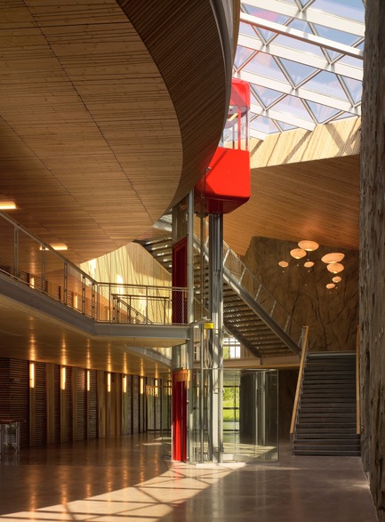 Dossier de presse | 972-01 - Communiqué de presse | Siège mondial de Rossignol - Hérault Arnod architectures - Architecture commerciale - Crédit photo : André Morin
