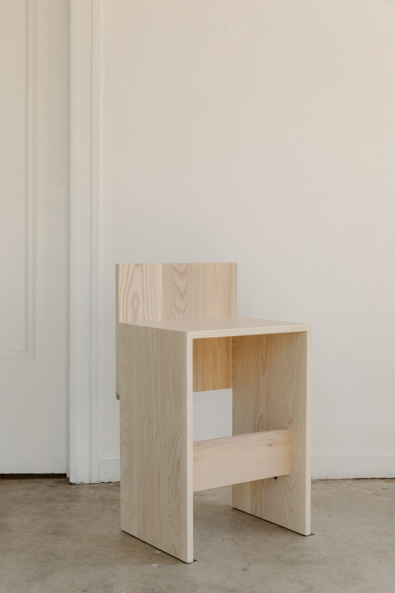 Dossier de presse | 5609-01 - Communiqué de presse | Slab Collection - Union Wood Co - Produit - Slab Collection - Counter Stool - Crédit photo : Britney Gill Photography