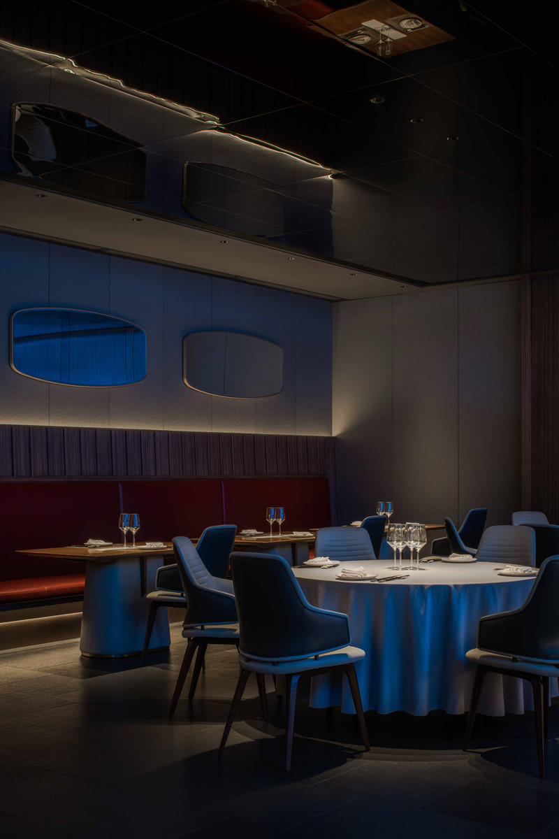 Dossier de presse | 5588-02 - Communiqué de presse | XU JI Seafood Restaurant (Land Kylin) - Daxiang Design Studio - Design d’intérieur commercial - Frame-like mirror surface - Crédit photo : ©️Chuan He