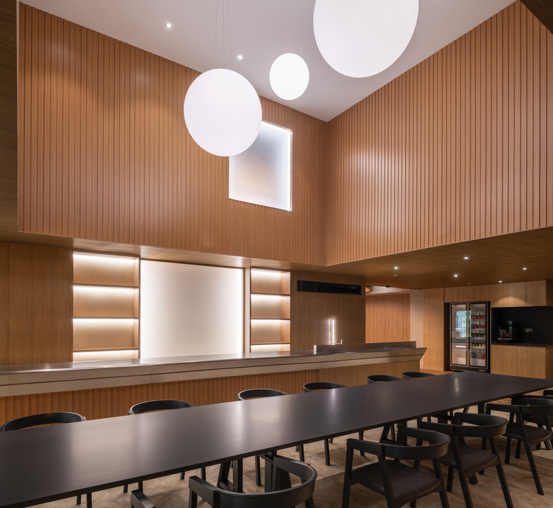 Dossier de presse | 4869-02 - Communiqué de presse | Showroom Complex - Studio DOTCOF - Design d’intérieur commercial - Crédit photo : Chen Hao