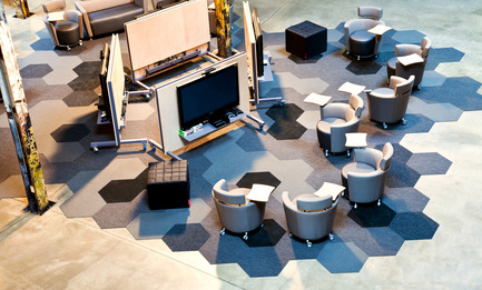 Dossier de presse | 683-08 - Communiqué de presse | Couper Croiser réinvente le tapis commercial - Couper Croiser - Produit - Autodesk  - Crédit photo : Patrick Palmer