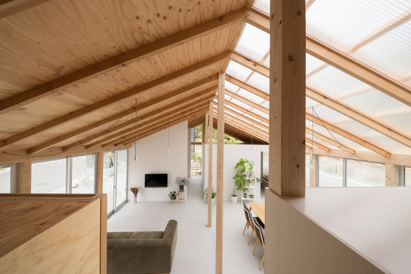 Dossier de presse | 5644-01 - Communiqué de presse | Résidence de Minohshinmachi - Yasuyuki Kitamura - Architecture résidentielle - Ambiance calme dans le salon - Crédit photo : Masashige Akeda