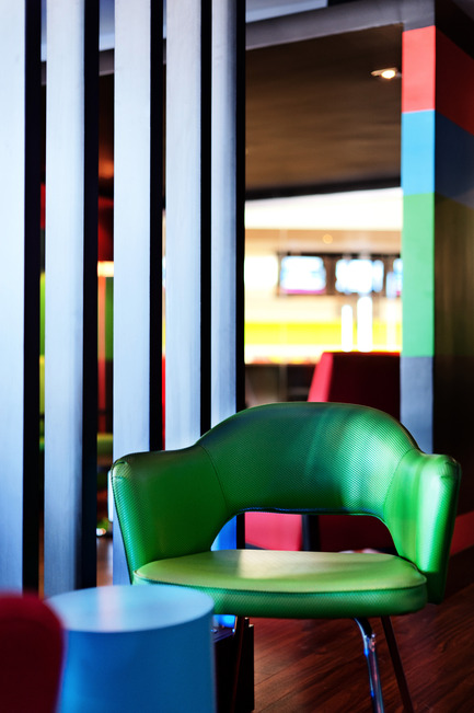 Dossier de presse | 760-04 - Communiqué de presse | Le Lounge - Jean de Lessard, Designers Créatifs - Architecture commerciale - Crédit photo : M. David Giral