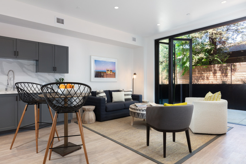 Dossier de presse | 5631-01 - Communiqué de presse | Shelter:  Home Tours 2021 Explores Designs for Everyone via Livestream - American Institute of Architects East Bay Chapter (AIA EB) - Évènement + Exposition - 650 Live Oak, California (brick.) - Crédit photo : Daniel Gaines