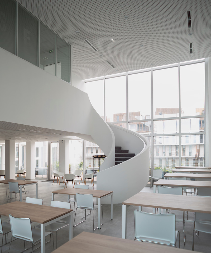 Press kit | 2845-03 - Press release | Partenord Habitat Plot - Coldefy - Institutional Architecture - Cafeteria of the headquarters Partenord Habitat - Photo credit: Julien Lanoo