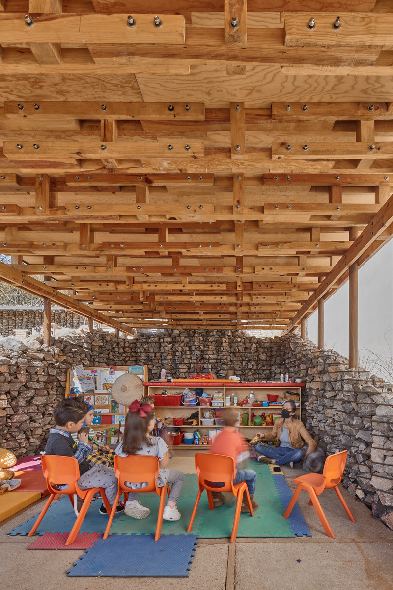 Dossier de presse | 5528-01 - Communiqué de presse | El Terreno - VERTEBRAL - Architecture institutionnelle - Crédit photo : Ricardo de la Concha