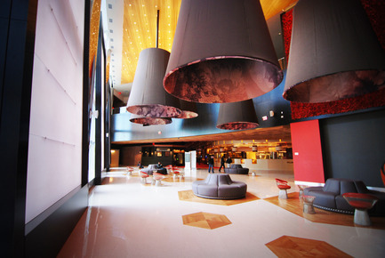 Press kit | 621-18 - Press release | Lightemotion illuminates Revel Casino, the new benchmark for casino resorts - Lightemotion - Lighting Design - Photo credit: Scéno Plus