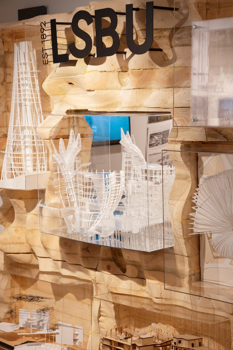 Press kit | 5596-01 - Press release | The Moon Catcher - Piotr Smiechowicz Architecture - Institutional Architecture -  Time Space Existence 2021 - The Venice Biennial Architecture Exhibition  - Photo credit: London South Bank University