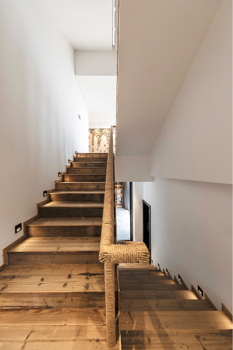 Press kit | 5639-01 - Press release | XiangyuXiangyuan Home Stay - The Design Institute of Landscape & Architecture China Academy of Art Co., Ltd. - Residential Architecture - Handrail wrapped with straw rope - Photo credit: <p class="">k·bphoto</p>