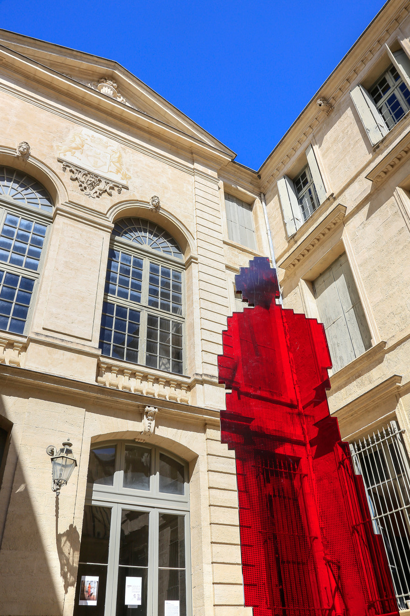 Dossier de presse | 982-47 - Communiqué de presse | Festival des Architectures Vives 2021 - Association Champ Libre - Art - <p>RED BAG LADY- Anekdote</p> - Crédit photo : photoarchitecture festivaldesarchitecturesvives