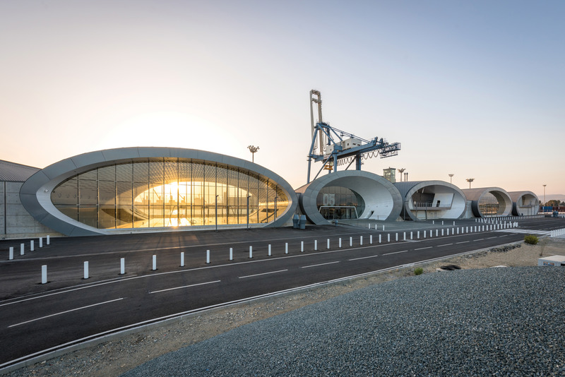 Dossier de presse | 5662-01 - Communiqué de presse | Cyprus Cruise Terminal - irwinkritioti architecture - Architecture commerciale - Sunset - Crédit photo : Charis Solomou