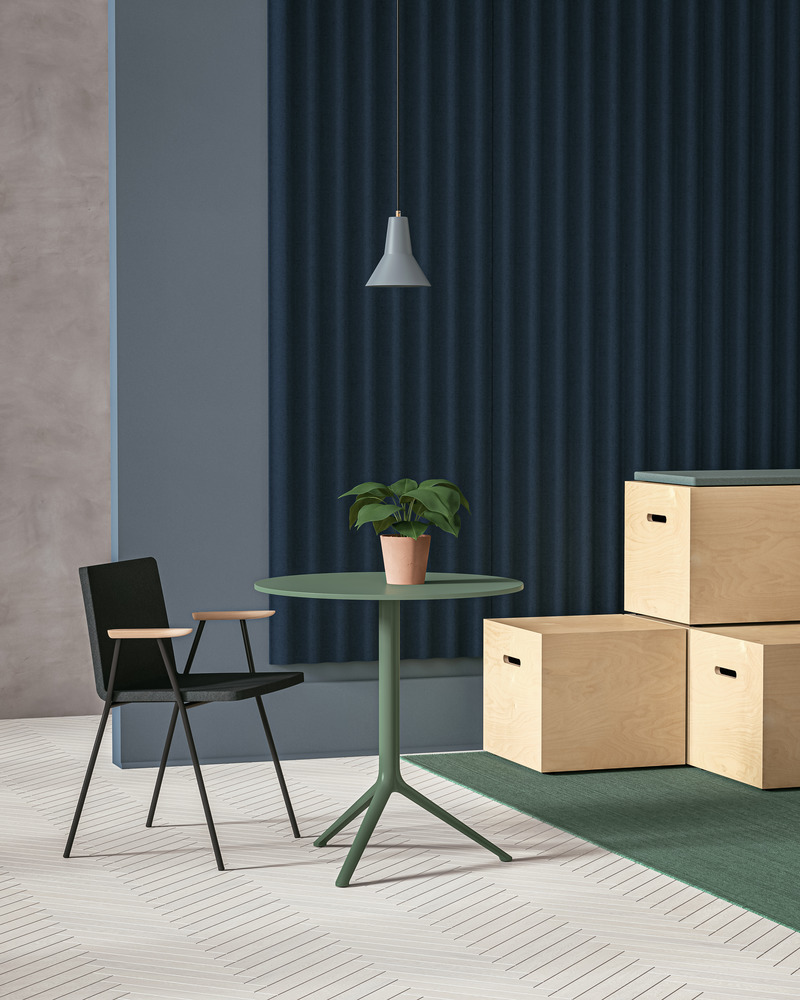 Press kit | 4657-03 - Press release | De Gaspé launches a new collection of furniture for businesses - De Gaspé - Industrial Design - Murphy cube - Photo credit: De Gaspé