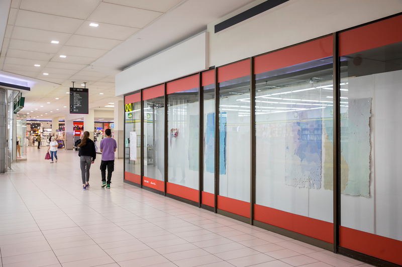 Press kit | 870-11 - Press release | How to reduce vacant retail spaces in Downtown areas: A historic collaboration between commercial real estate and the visual arts community in Canada - Art Souterrain - Art -    Camille Lescarbeau at Alexis Nihon in Montreal  - Photo credit:  Thierry du Bois 