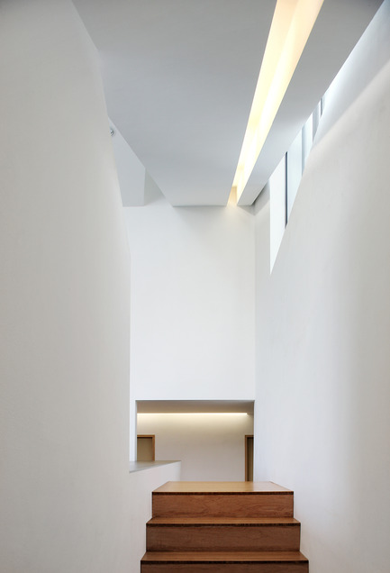 Dossier de presse | 955-01 - Communiqué de presse | Habitation TSL - adn architectures - Architecture résidentielle - Crédit photo : Filip Dujardin