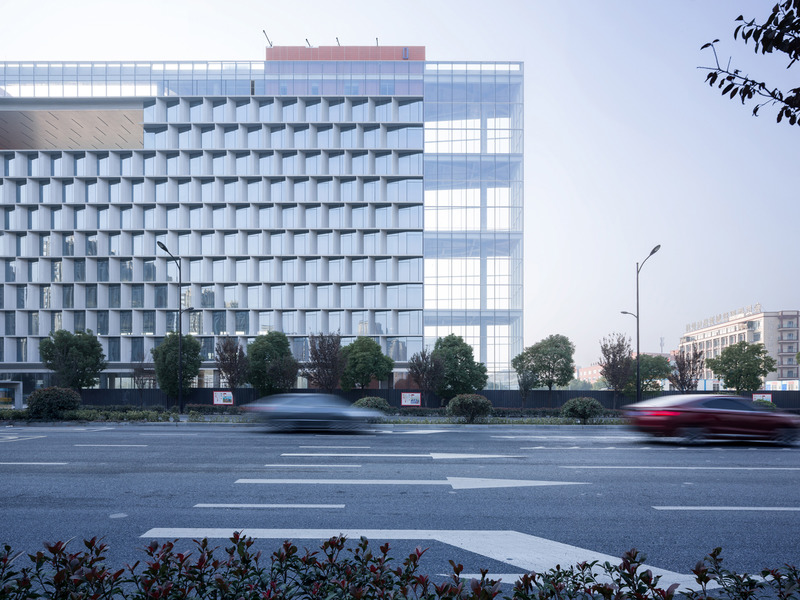 Dossier de presse | 5603-03 - Communiqué de presse | 2021 WAFC Design Awards Winners Revealed - WAFChina - Concours -  <p>Outstanding Design Prize</p><p>Headquarters of Huahe Holding Group</p><p>by gad G+lab </p>  - Crédit photo :  gad G+lab 