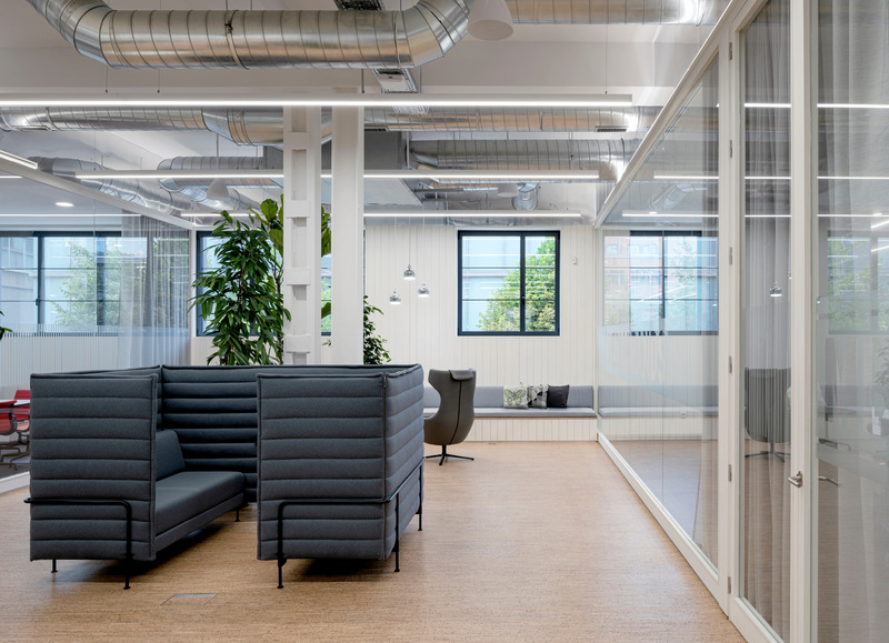 Dossier de presse | 3021-01 - Communiqué de presse | Siège de Mediabrands - Ruiz Pardo - Nebreda - Design d’intérieur commercial - <p class="">Siège de Mediabrands par Ruiz Pardo - Nebreda</p> - Crédit photo : Jesús Granada