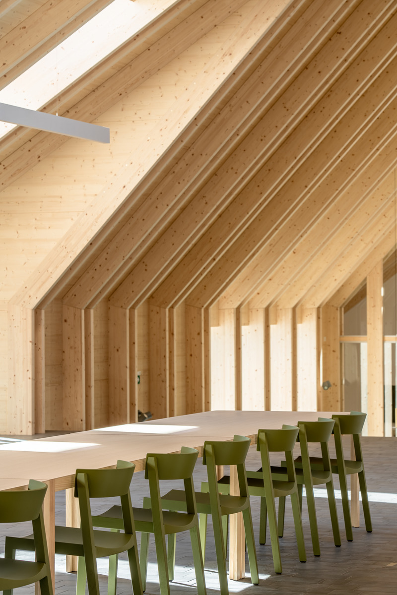 Dossier de presse | 2483-03 - Communiqué de presse | Community Center Großweikersdorf, Austria - smartvoll - Architecture institutionnelle - Interior - Crédit photo : Dimitar Gamizov