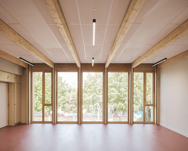 Dossier de presse | 5645-01 - Communiqué de presse | L’école Simone de Beauvoir – L’école en bois - Bond Society + Daudré-Vignier & associés - Architecture institutionnelle - Crédit photo : Charly Broyez
