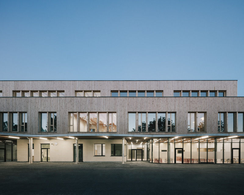 Dossier de presse | 5645-01 - Communiqué de presse | L’école Simone de Beauvoir – L’école en bois - Bond Society + Daudré-Vignier & associés - Architecture institutionnelle - Crédit photo : Charly Broyez