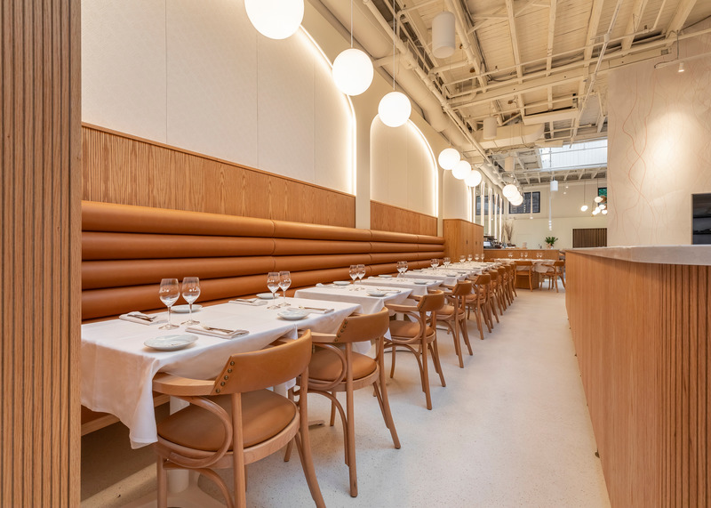 Press kit | 788-08 - Press release | Place Carmin - Clairoux - Commercial Interior Design - Photo credit: Julien Perron-Gagné