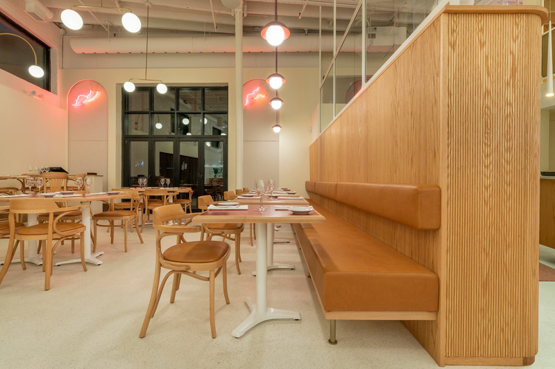 Press kit | 788-08 - Press release | Place Carmin - Clairoux - Commercial Interior Design - Photo credit: Julien Perron-Gagné