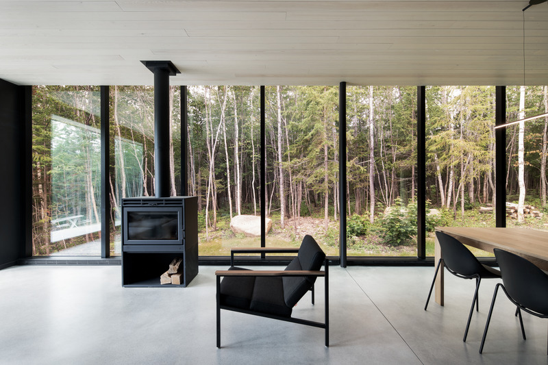 Dossier de presse | 1527-13 - Communiqué de presse | Miroir miroir… - Bourgeois / Lechasseur architectes - Architecture résidentielle - Crédit photo : Adrien Williams