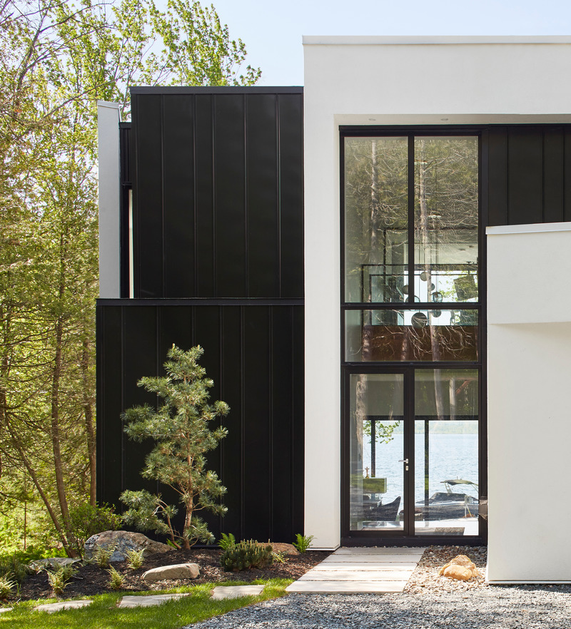 Press kit | 1775-01 - Press release | Fluid Connections with the Natural Setting of Brome Lake - Muuk Architecture, in collaboration avec Adurra Doors & Windows - Product - Photo credit:  Nanne Springer  