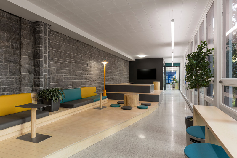 Press kit | 1299-09 - Press release | Collège Notre-Dame - Taktik Design - Institutional Architecture - Flexible class / General view - Photo credit: Maxime Brouillet
