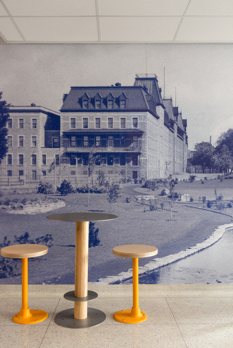 Press kit | 1299-09 - Press release | Collège Notre-Dame - Taktik Design - Institutional Architecture - <pre>College archive photo, printed on the wall</pre> - Photo credit: Maxime Brouillet