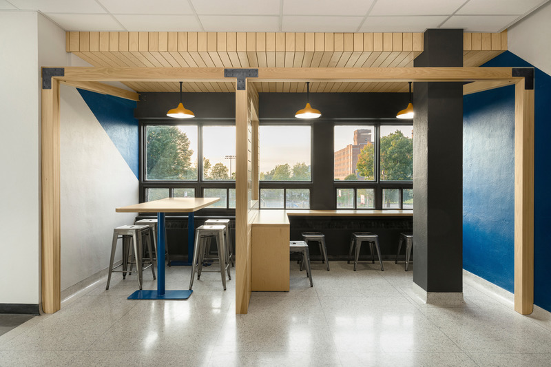 Press kit | 1299-09 - Press release | Collège Notre-Dame - Taktik Design - Institutional Architecture - <pre>Adaptive workspace</pre> - Photo credit: Maxime Brouillet