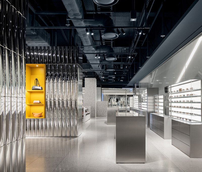Dossier de presse | 889-04 - Communiqué de presse | Found in Translation: Burdifilek Applies a New Design Language to The Hyundai Seoul - BURDIFILEK - Design d’intérieur commercial - Third Floor_ Men and Women Advanced Contemporary Labels, Fashion Accessories and Eyewear - Crédit photo : Yongjoon Choi Photography