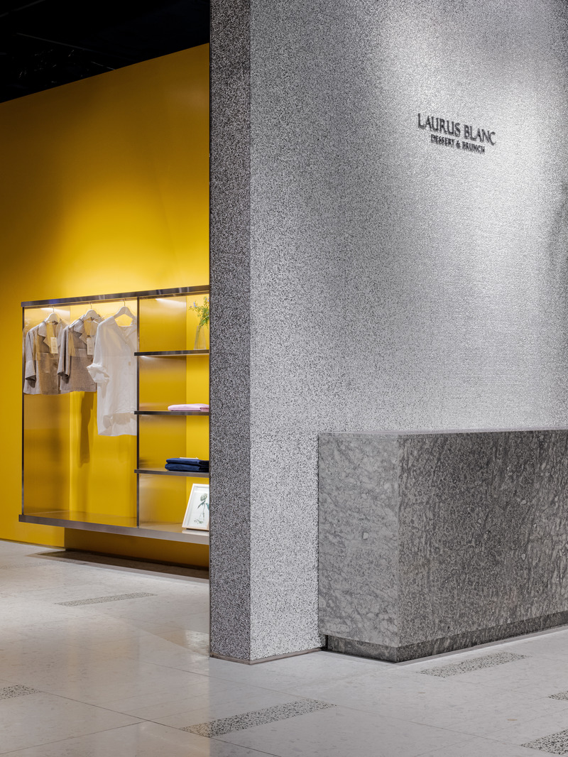 Dossier de presse | 889-04 - Communiqué de presse | Found in Translation: Burdifilek Applies a New Design Language to The Hyundai Seoul - BURDIFILEK - Design d’intérieur commercial - Third Floor_ Men and Women Advanced Contemporary Labels, Fashion Accessories and Eyewear - Crédit photo : Yongjoon Choi Photography