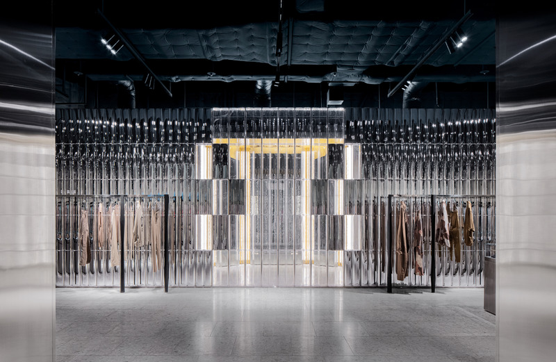 Dossier de presse | 889-04 - Communiqué de presse | Found in Translation: Burdifilek Applies a New Design Language to The Hyundai Seoul - BURDIFILEK - Design d’intérieur commercial -  Third Floor_ Men and Women Advanced Contemporary Labels, Fashion Accessories &amp; Eyewear  - Crédit photo : Yongjoon Choi Photography