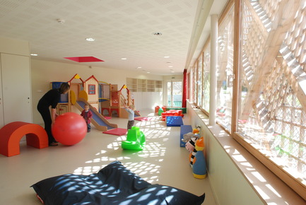Press kit | 924-01 - Press release | Family creche in Drulingen - Fluor Architecture - Institutional Architecture - Photo credit: Fluor Architects