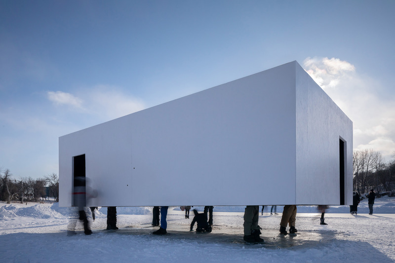 Dossier de presse | 4684-02 - Communiqué de presse | Livre « Warming Huts: a decade + of art and architecture on ice » - Dalhousie Architectural Press - Évènement + Exposition - <i>Hoverbox </i>(2019), NAICE architecture and design - Crédit photo : Lindsay Reid