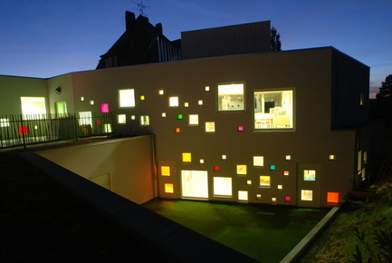 Press kit | 924-01 - Press release | Family creche in Drulingen - Fluor Architecture - Institutional Architecture - Photo credit: Fluor Architects