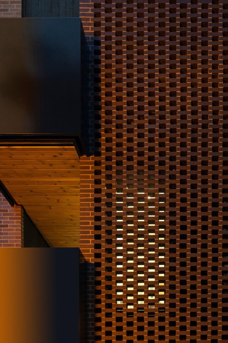 Press kit | 3322-01 - Press release | Blended distinction: Notre-Dame highlights Le Borgne Rizk’s expertise in modern reinterpretation - Le Borgne Rizk Architecture - Residential Architecture - Photo credit: Maxime Brouillet
