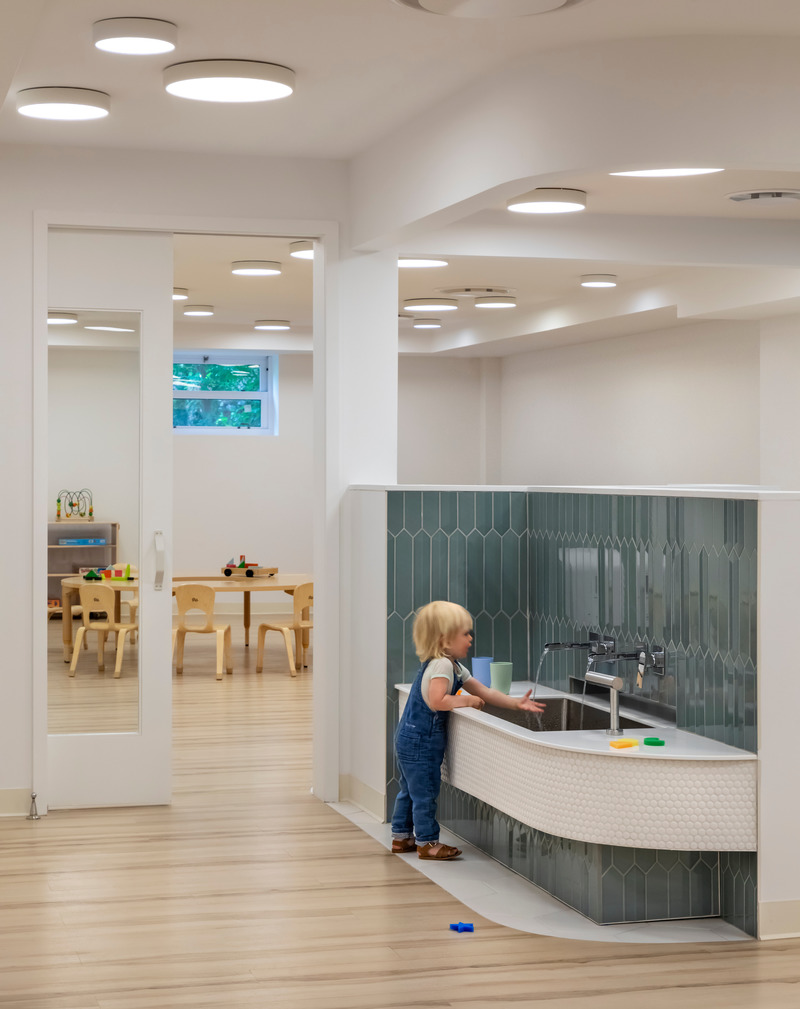 Press kit | 2875-12 - Press release | City Kids Education Center - Barker Architecture Office - Institutional Architecture - Photo credit: Francis Dzikowski/OTTO