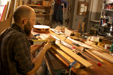 Dossier de presse | 956-01 - Communiqué de presse | Imago guitares - Jean-Sebastien Poncet, designer, plasticien - Produit - Crédit photo : Jean-Sebastien Poncet