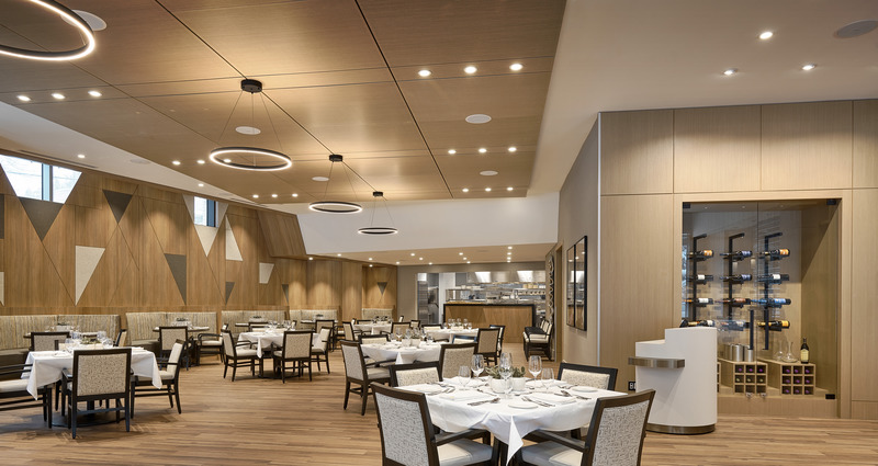 Dossier de presse | 2973-01 - Communiqué de presse | IDIBC Announces 2021 Awards of Excellence Recipients - Interior Designers Institute of British Columbia - Design d’intérieur commercial - <p class="">IDIBC Award of Merit: Sharon Bortolotto RID IDIBC; Tapestry Victoria Harbour, Victoria BC; Hospitality category</p> - Crédit photo :  <p class="">Joshua Lawrence (3 of 3)</p> 