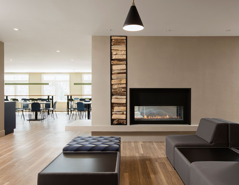 Dossier de presse | 2973-01 - Communiqué de presse | IDIBC Announces 2021 Awards of Excellence Recipients - Interior Designers Institute of British Columbia - Design d’intérieur commercial - <p class="">IDIBC Award of Merit: Brenda Chiu RID IDIBC; HI Jasper Hostel, Jasper AB; Hospitality category</p> - Crédit photo :  <p class="">Kokemor Studio (3 of 3)</p> 