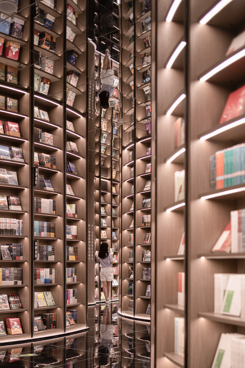 Press kit | 3798-01 - Press release | Dujiangyan Zhongshuge - X+Living - Commercial Interior Design - Reading Area - Photo credit: SFAP